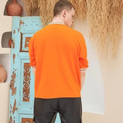 Машки портокалов oversize велосипед јака везена маица 3