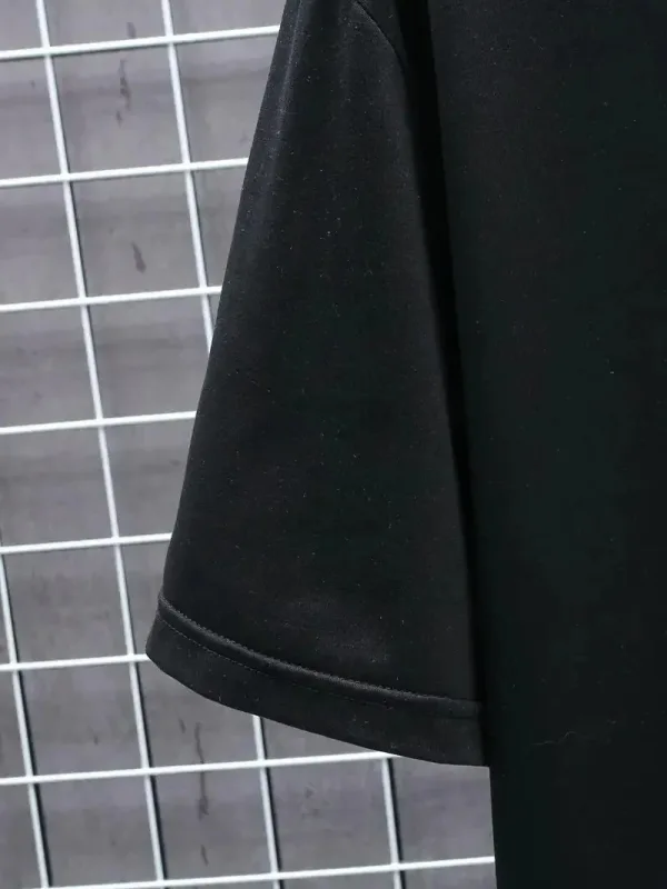 Férfi Fekete Oversize Kerékpárnyakú Nyomott Póló 3