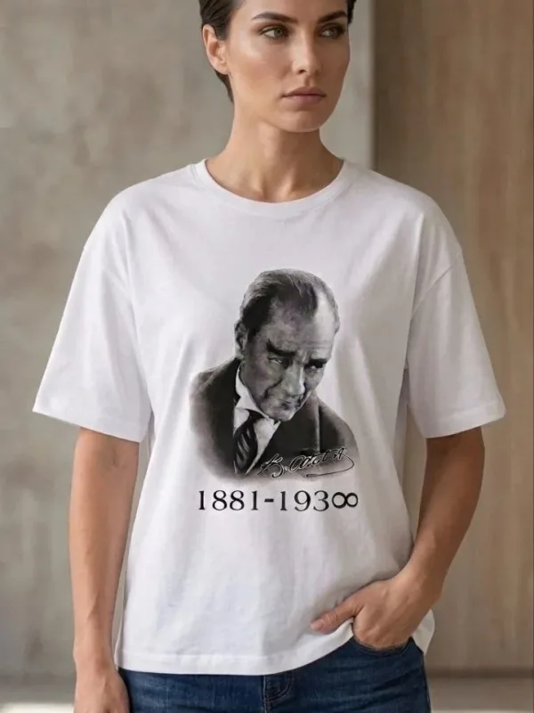 Tîşorta Jinan Spî Bi Stûyê Bisîkletê Û Çapa Atatürk 2