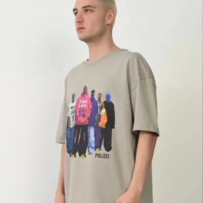 Tîşorta Mêran a Gewr a Oversize Bi Stûyê Bisîkletê û Çapkirî 1