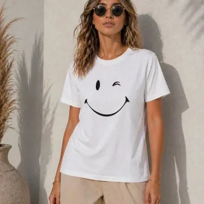 Γυναικείο Λευκό Oversize Χαμογελαστό Πρόσωπο Τυπωμένο Κοντό Μανίκι Μπλουζάκι 1