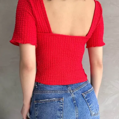 Leđa dekolte basic gofre bluza crvena 2