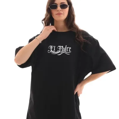 Damski Czarny Oversize Letnia Koszulka z Nadrukiem i Dekoltem w Serek 7