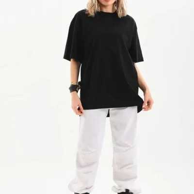 ქალის შავი ჩვეულებრივი მოკლე სახელოიანი ნაქსოვი მაისური 2